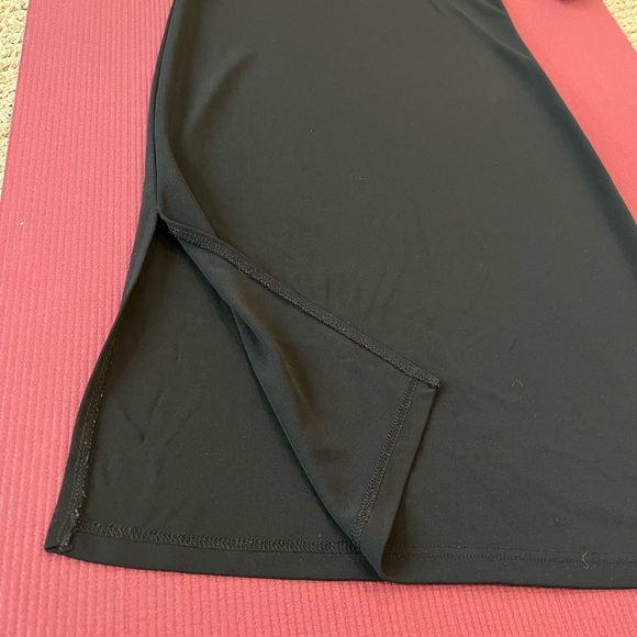 GAP Little Black Dress Size XS Classic Boat Neck Side Slit - Picture 4 of 7